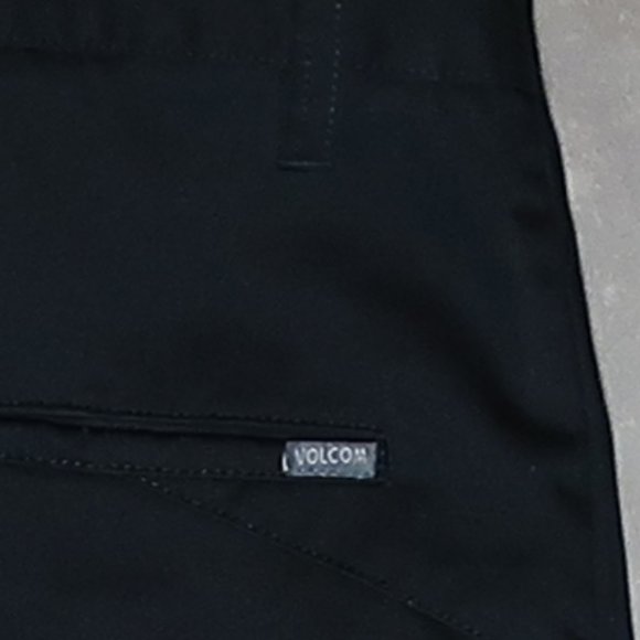 Volcom. Men's 30. Shorts. Black. - Picture 5 of 5